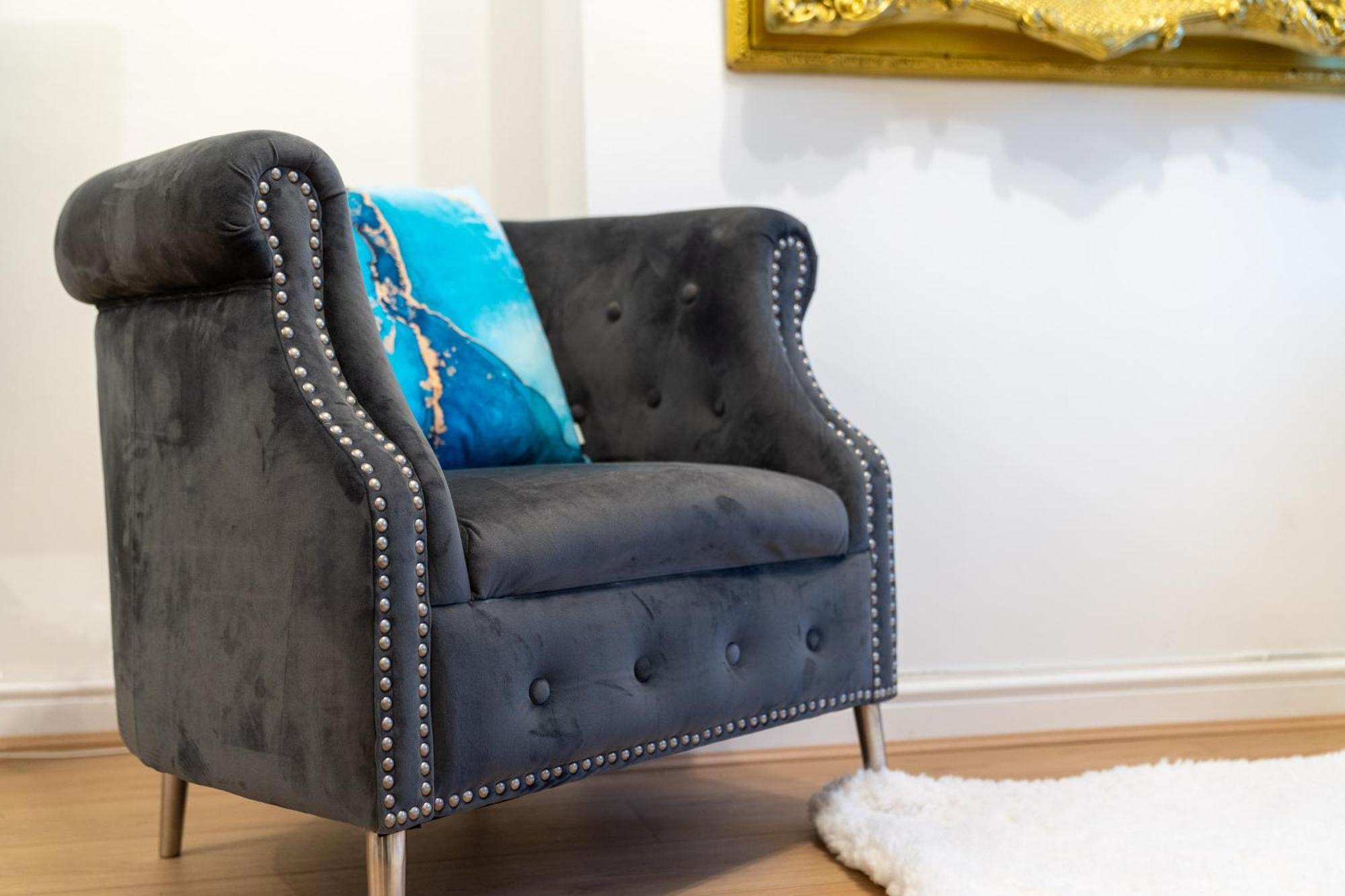 Luxury 3 Bedroom House - Harborne - Parking - Garden - Wifi & Netflix 122G برمنغهام المظهر الخارجي الصورة